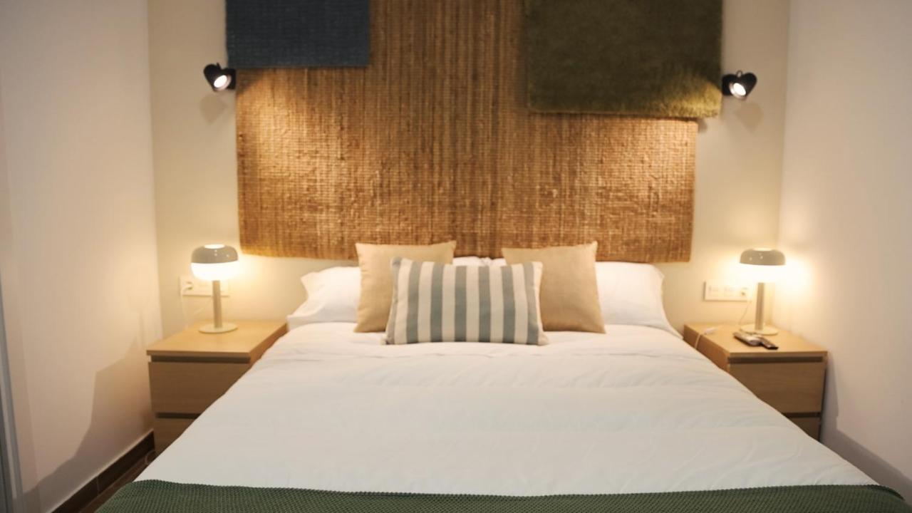 Hotel Los Alamos Boutique Пласенсия Екстериор снимка