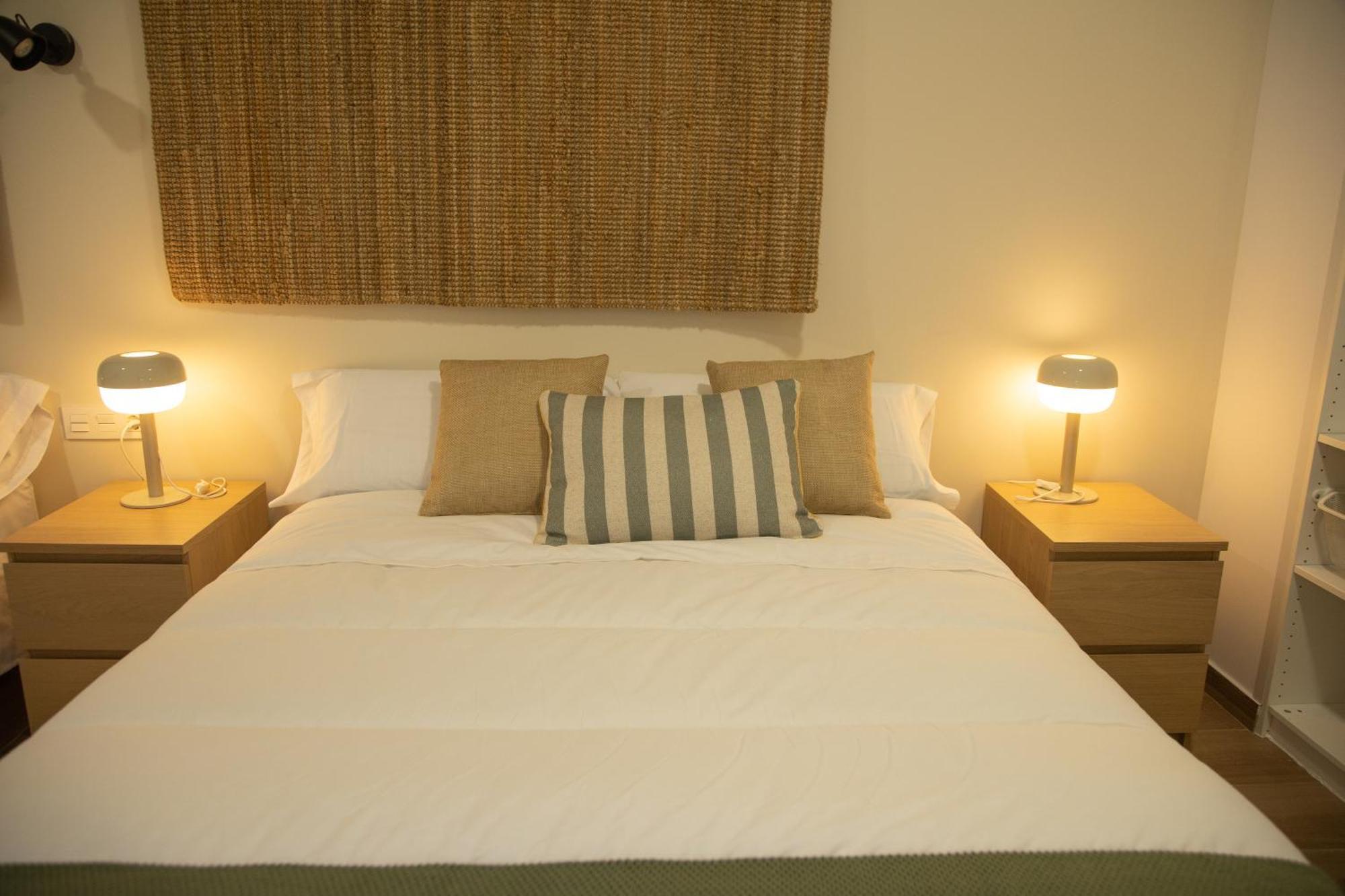 Hotel Los Alamos Boutique Пласенсия Стая снимка