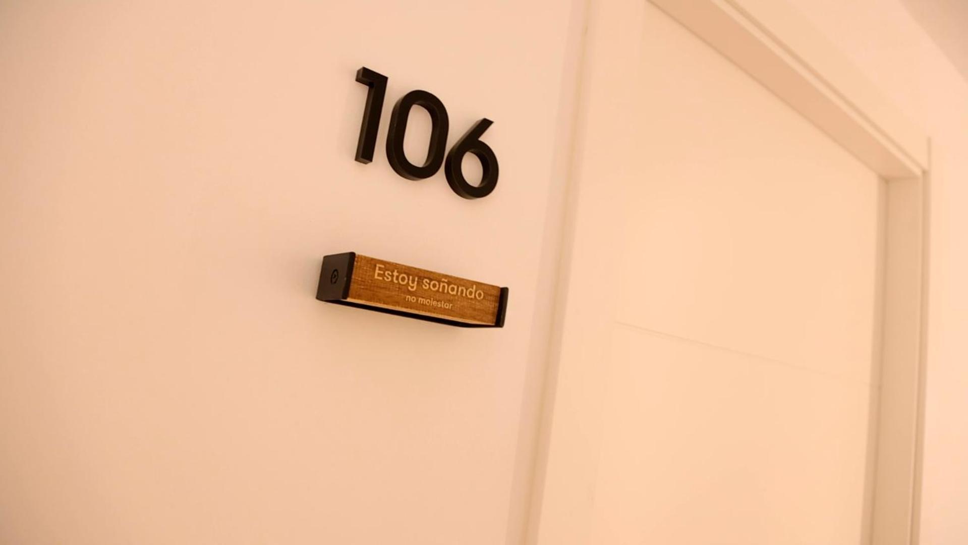 Hotel Los Alamos Boutique Пласенсия Екстериор снимка